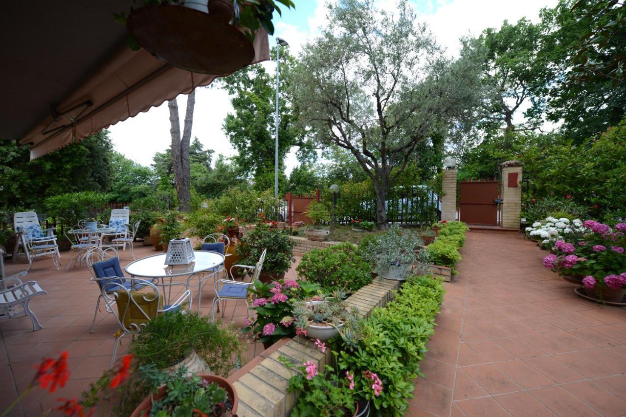 B&B Casa Cettina มาเชราตา ภายนอก รูปภาพ